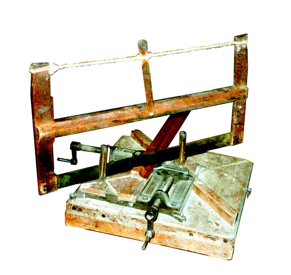 Photo Scie d'encadreur